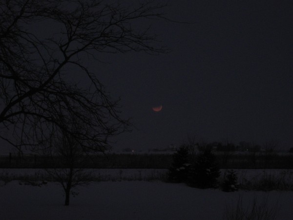 Lunar Eclipse 2 - 12-10-2011