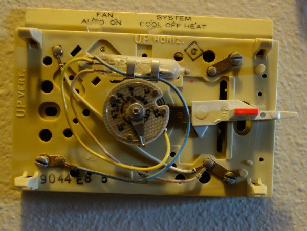 Nest Compatibility, HVAC Controls, Mid 1970s thermostat 2- mid_plate
